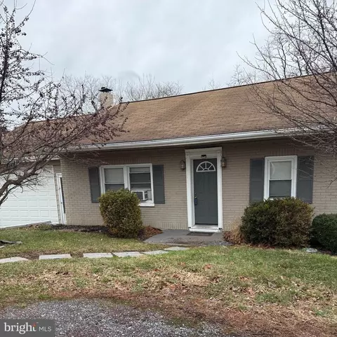 705 Monroe St, Harrisburg, PA 17113