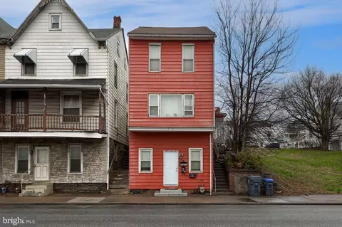 517 N Front St, Steelton, PA 17113