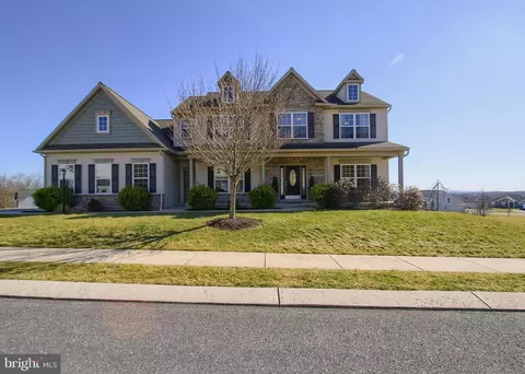 2702 Box Elder Ct, Harrisburg, PA 17112