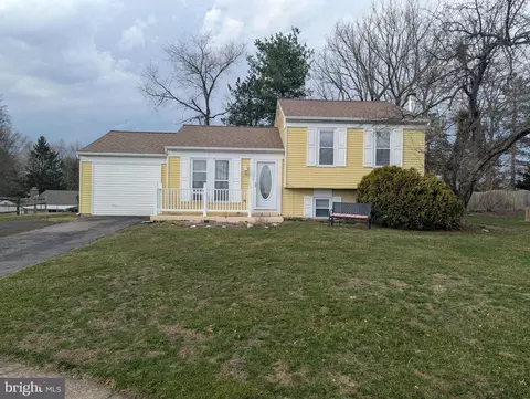 100 Willow Ct, Harrisburg, PA 17110