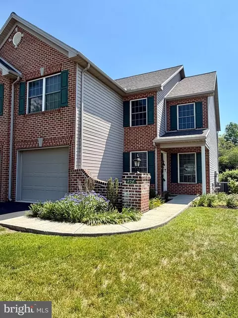 494 Quiggley Cir, Harrisburg, PA 17112
