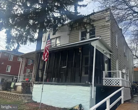 6720 Huntingdon St, Harrisburg, PA 17111