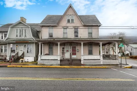 300-302 W Main St, Lykens, PA 17048