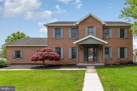 6809 Drake Dr, Harrisburg, PA 17112