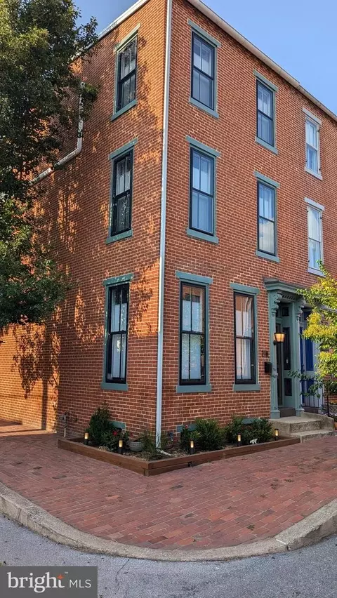 218 Cumberland St, Harrisburg, PA 17102