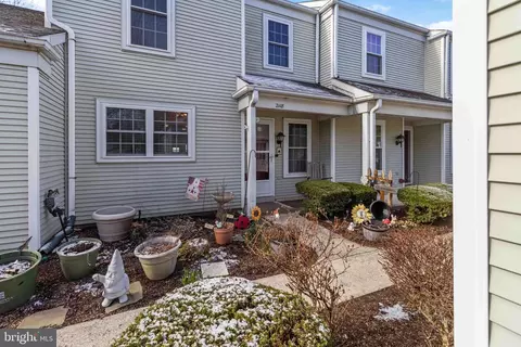 2118 Wexford Rd, Palmyra, PA 17078