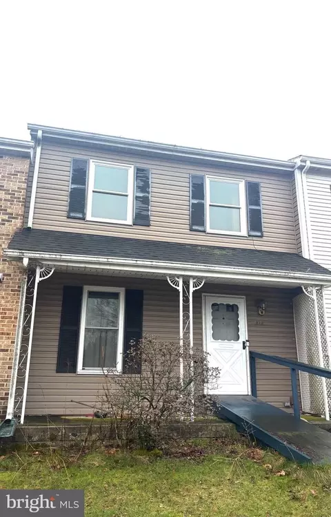 278 Sue Dr, Hummelstown, PA 17036