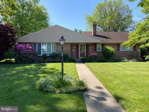 316 Cedar Ave, Hershey, PA 17033