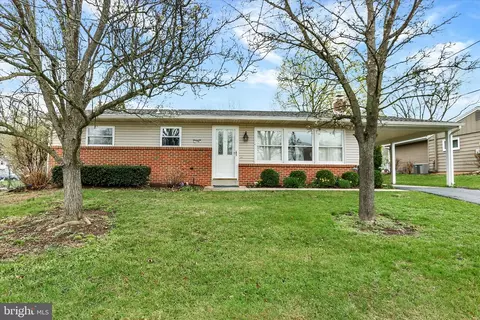 704 Charles Rd, Dauphin, PA 17018