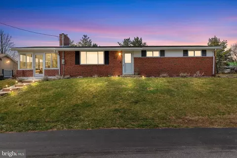 1420 Adams Ave, Harrisburg, PA 17112