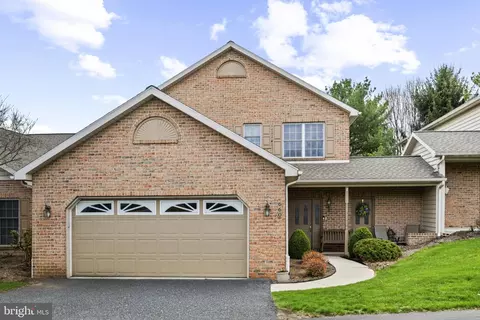 660 Heiden Dr, Hummelstown, PA 17036