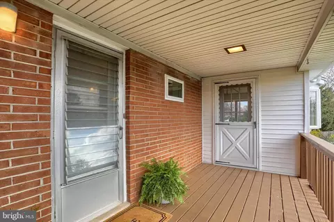 464 Cedar Ave, Hershey, PA 17033 photo 30