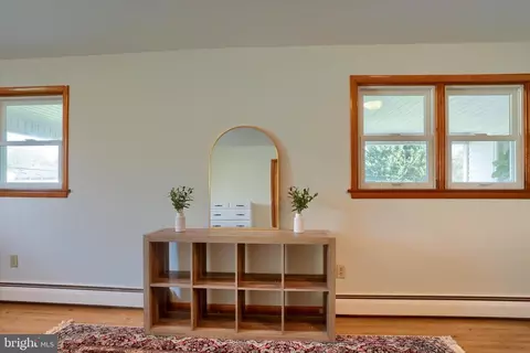 464 Cedar Ave, Hershey, PA 17033 photo 18