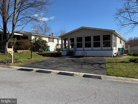 69 Meadow Run Pl, Harrisburg, PA 17112
