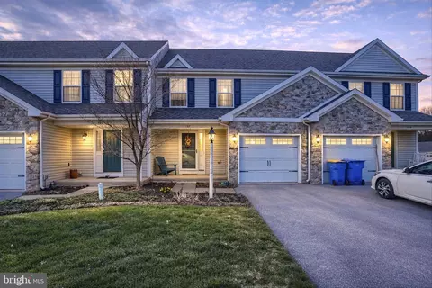 727 Winding Ln, Harrisburg, PA 17111