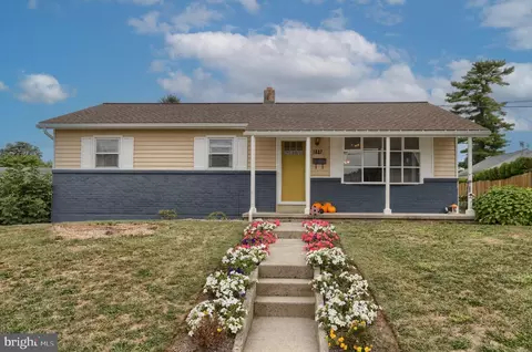 1637 E Caracas Ave, Hershey, PA 17033
