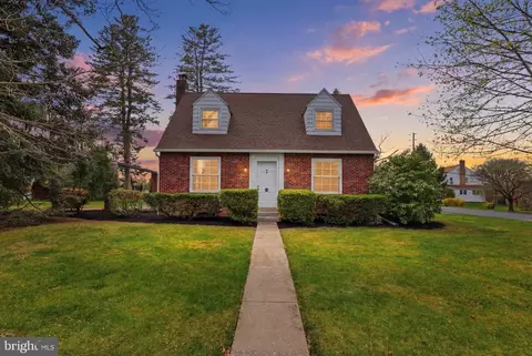 120 Maple Rd, Harrisburg, PA 17109