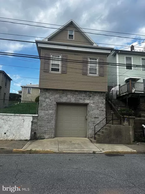 549 N 2nd St, Steelton, PA 17113
