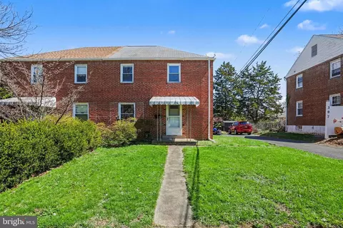 303 Wyatt Rd, Harrisburg, PA 17104