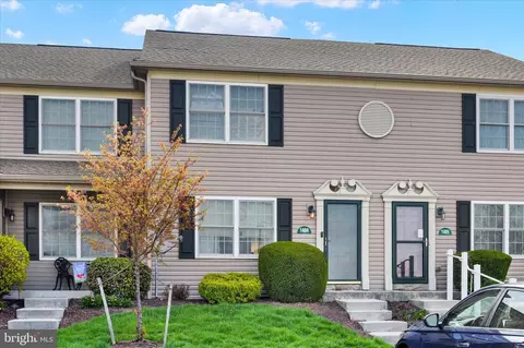 600 Yale St #1404, Harrisburg, PA 17111