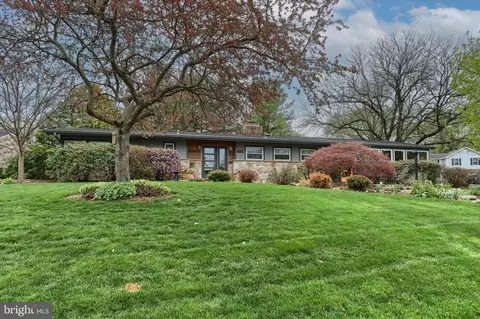 324 Leearden Rd, Hershey, PA 17033