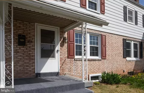 355 E High St, Middletown, PA 17057