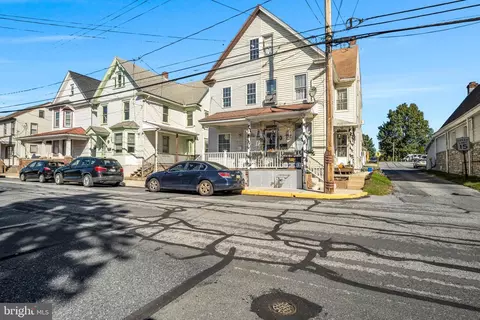 125 Emaus St, Middletown, PA 17057