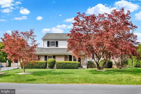 7948 Slepian St, Harrisburg, PA 17112