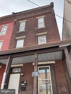 1353 Vernon St, Harrisburg, PA 17104