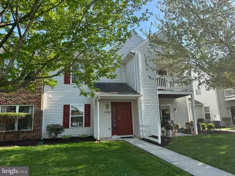 5809 P Hidden Lake Dr, Harrisburg, PA 17111