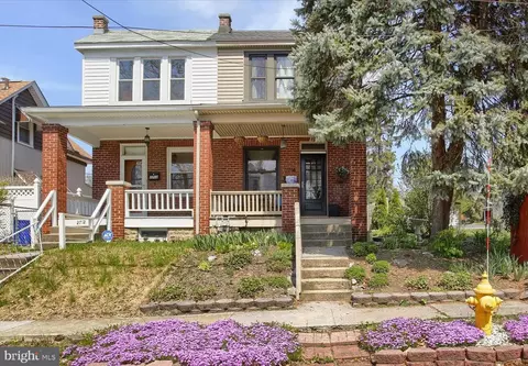 2714 Greenwood St, Harrisburg, PA 17111