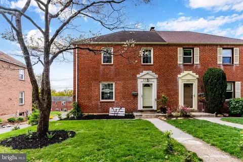 2927 Croyden Rd, Harrisburg, PA 17104