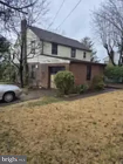 4207 Ridge Dr, Harrisburg, PA 17109