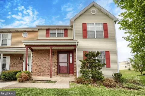 5438 Autumn Dr, Harrisburg, PA 17111