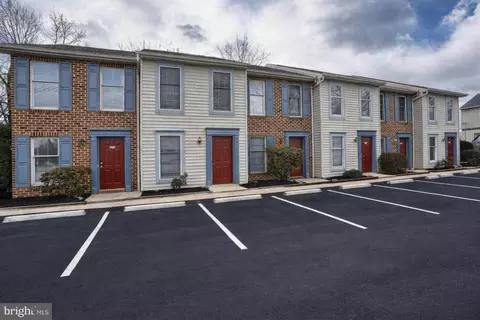 221 N Duke St, Hummelstown, PA 17036