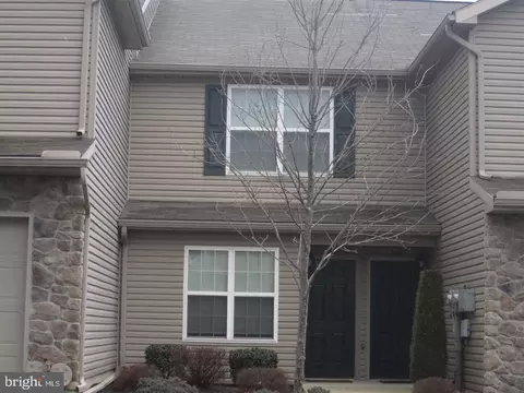 258 Thrush Dr, Hummelstown, PA 17036