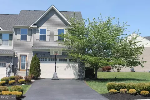 4018 Secretariat St, Harrisburg, PA 17112