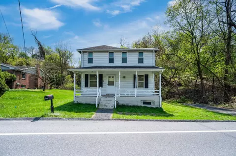 2023 Locust Ln, Harrisburg, PA 17109