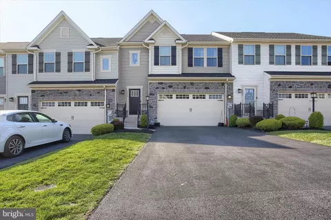 4264 Secretariat St, Harrisburg, PA 17112