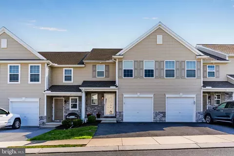 8116 J Carl Williams Blvd, Harrisburg, PA 17112