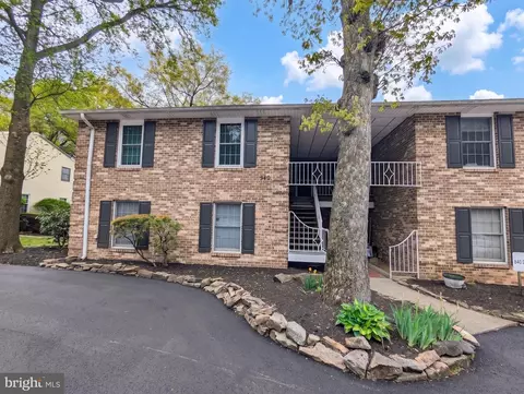 940 Innsbruck Dr # A, Hummelstown, PA 17036