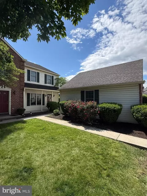 2063 D Raleigh Rd, Hummelstown, PA 17036