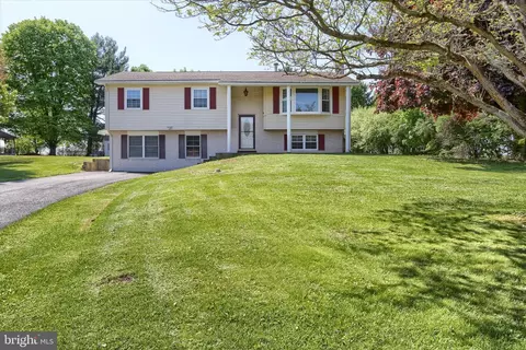 2351 Armstrong Valley Rd, Halifax, PA 17032