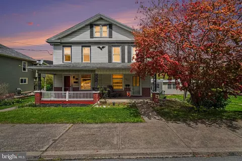 813 Main St, Lykens, PA 17048