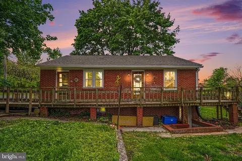 4411 Derry St, Harrisburg, PA 17111