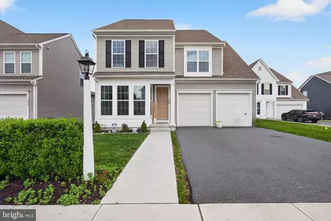 1829 Ethan Dr, Harrisburg, PA 17110