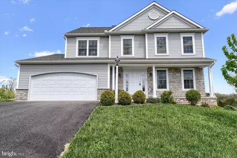 7050 Beaver Spring Rd, Harrisburg, PA 17111