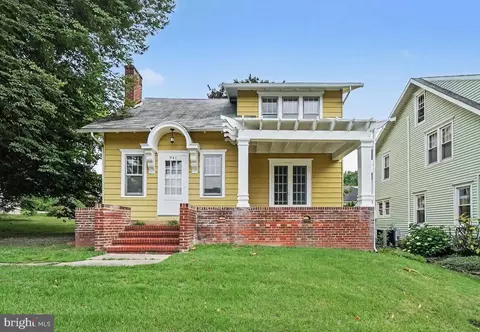 941 State St, Millersburg, PA 17061