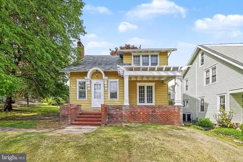 941 State St, Millersburg, PA 17061