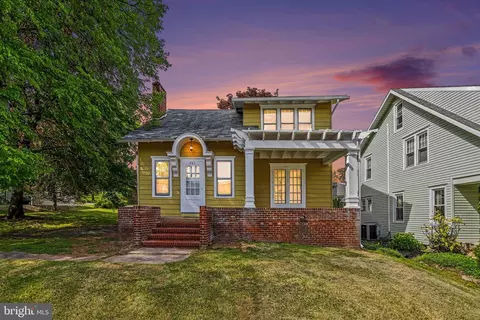 941 State St, Millersburg, PA 17061